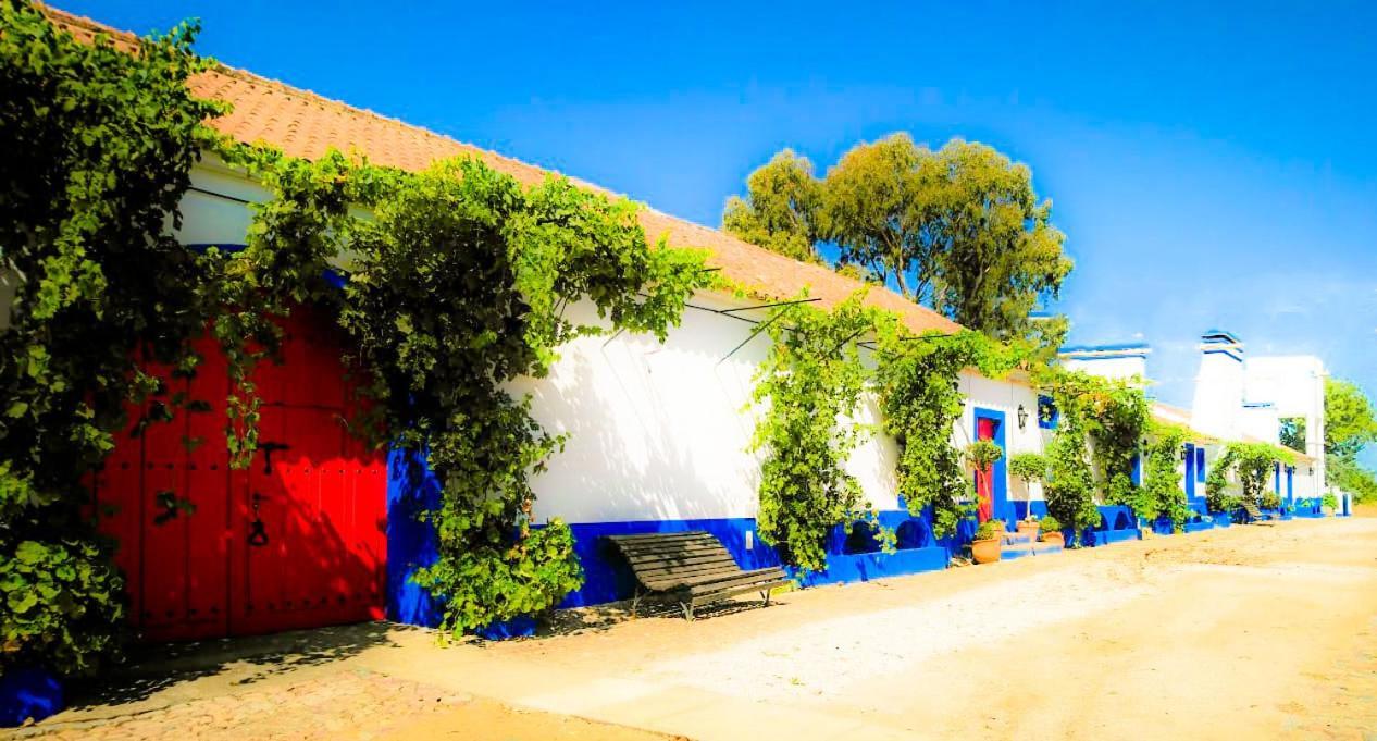Lodge Monte Do Sobral Alcáçovas Exterior foto